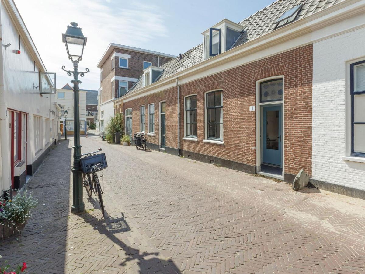 Picturesque Fisherman S House In Scheveningen Near The Shops Hága Kültér fotó